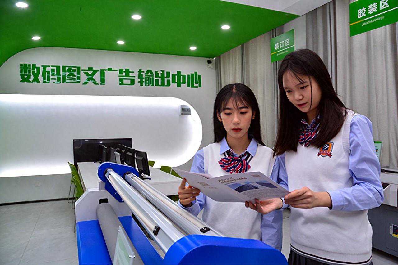 初二孩子不上学,学什么有前途