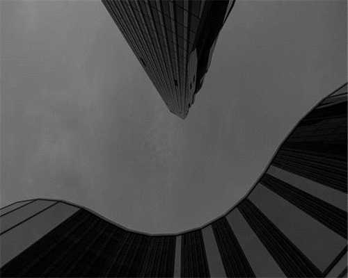 他一生拍过100多部电影，随便挑一部都是精品