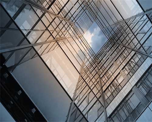 小说：饥荒年村民饿疯了，穿越女恳求随身系统：怎样才能救他们