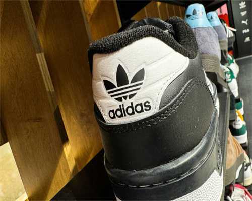 在游戏里面执法？这个玩法确实很有趣